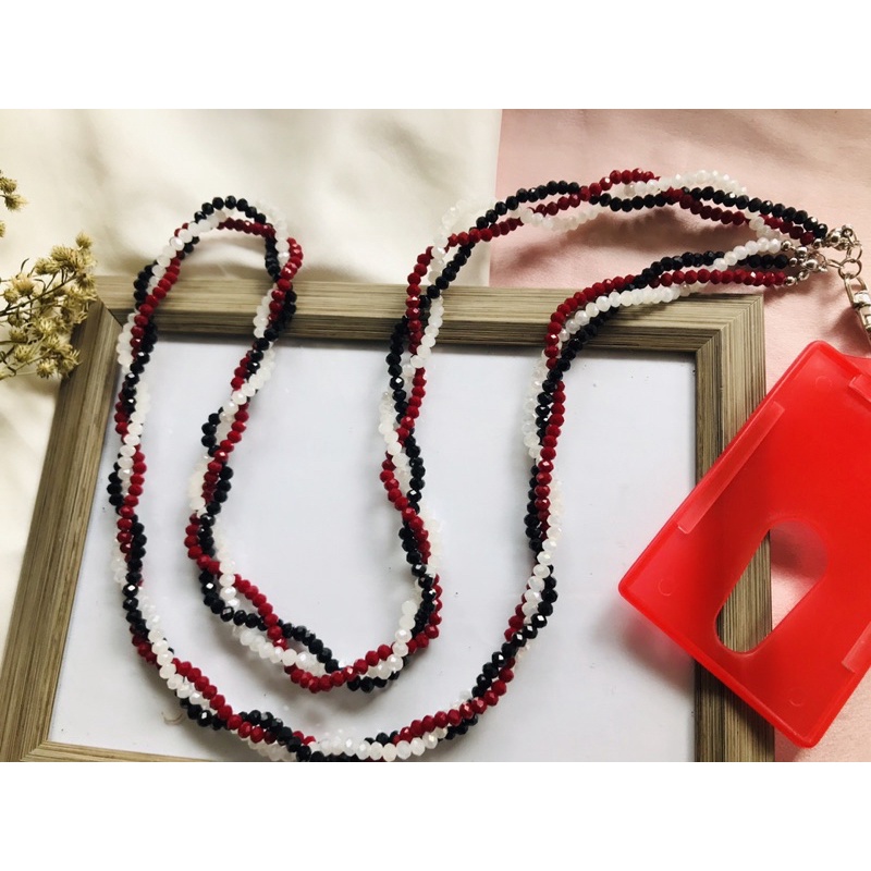 

LANYARD ID CARD KRISTAL KEPANG TREN TERBARU BISA REQUEST WARNA