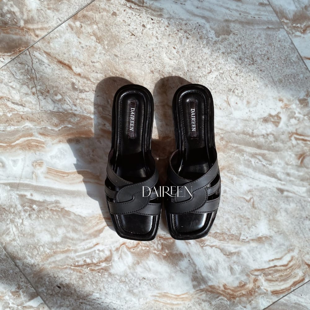 DAIREEN sandal wanita Clara Platform premium best seller model terbaru 2022 warna pink black cream  white and coksu ukuran 37-40