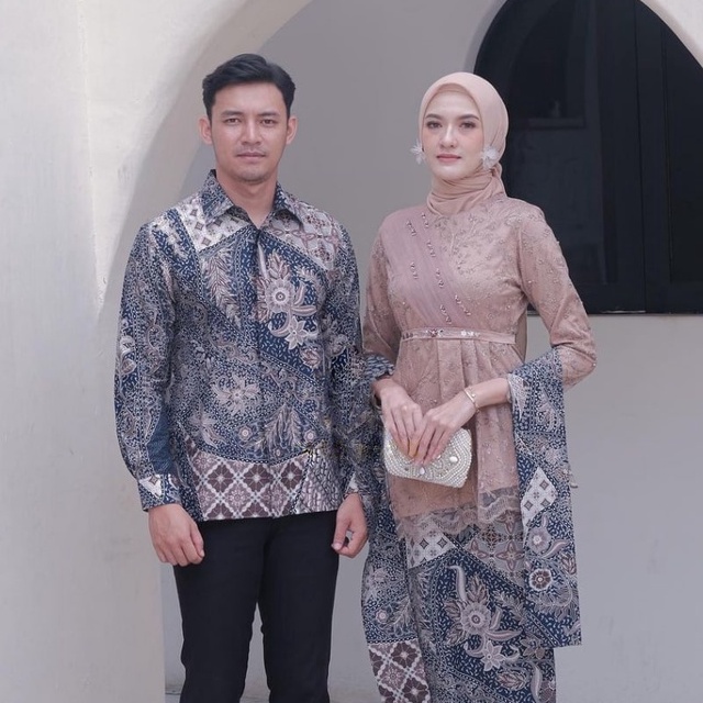 KEBAYA COUPLE SEMI PRANCIS Katun BAHAN KEBAYA SEMI FRANCE CORNELI  BATIK COUPLE GAMIS KONDANGAN LAMA