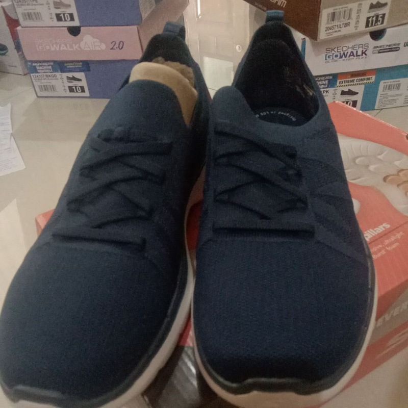 sepatu Skechers go walk 6 124536