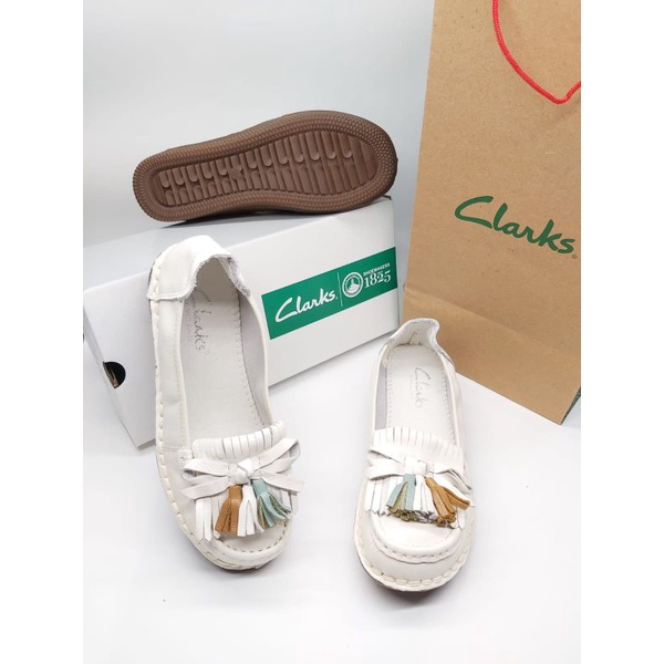 clarks pita Yc-281 / Sepatu wanita clarks pita Jeter