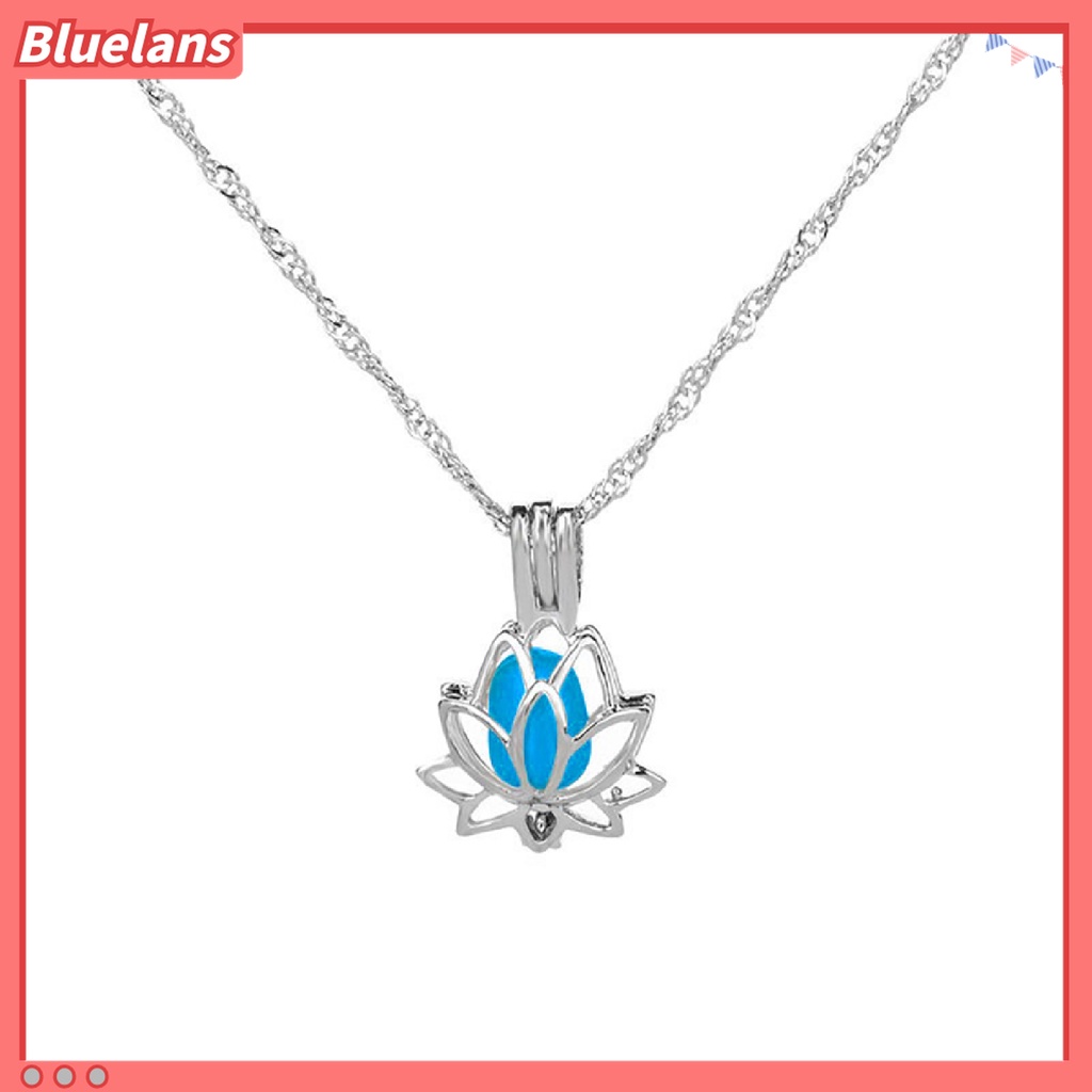 Kalung Rantai Liontin Lotus Hollow Bahan Alloy Untuk Wanita