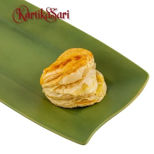 

READY CIKARANG 02 NOV 2024 - SHRIMPH BROOD PER BOX ISI 5 PCS KARTIKA SARI OLEH OLEH BANDUNG VIRAL SALE PROMO PAKET HADIAH BOLU CAKE LEGIT PIA ROTI PIE COOKIES PASTRY LAPIS KULINER CEMILAN DESSERT CROISSANT CROFFLE BUTTER SUGAR HITS HYPE CILOK CILOR C