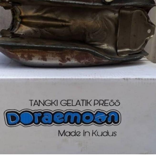 Diskon✔️Tangki Tengki CB Glatik 100 Pres Doraemon kudus new old Solo n Sultan cb125|RA2