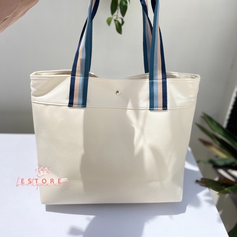 New Ch Canvas Large Tote Bag