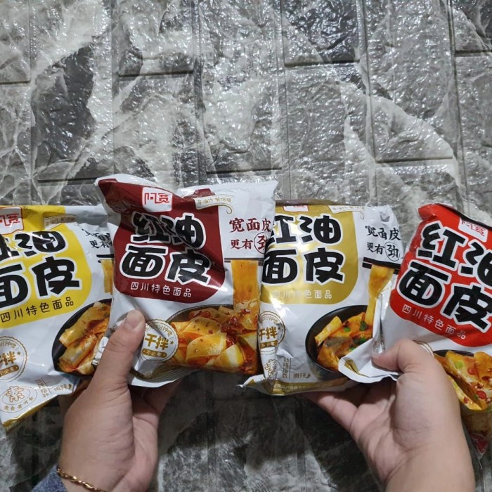 

TERLARIS Mie Akuan instant noodle Hong You Mian Pi - Asam Pedas