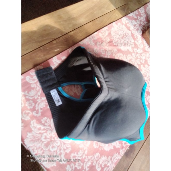Bra Sport dengan Kawat Wacoal