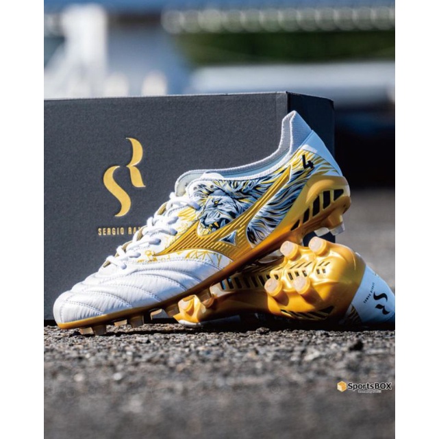 Sepatu Bola Mizuno Neo Morellia III Sergio Ramos