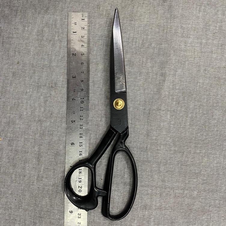 

obr GUNTING SHUAIPU Baja Hitam 8 INCH / 9 INCH / 10 INCH / 12 INCH Gunting Bahan / Kain / Gunting penjahit alat jahit bjhb985