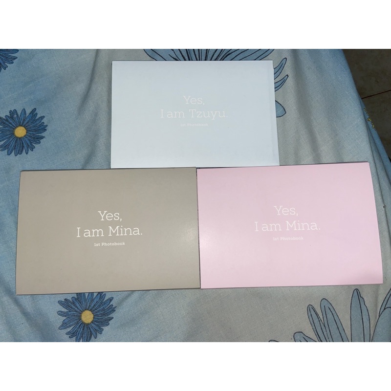Accordion Postcard set Yes i am Mina, Yes i am Tzuyu twice. photocard photobook
