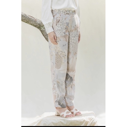 Wearing Klamby Alyssa Pants Dove Grey