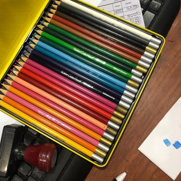 

EXCLUSIVE!Pensil warna sisa export 24 warna isi biasa kaleng|KD6