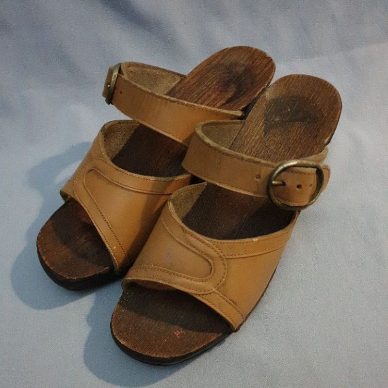 SANDAL SCHOLL PRELOVED