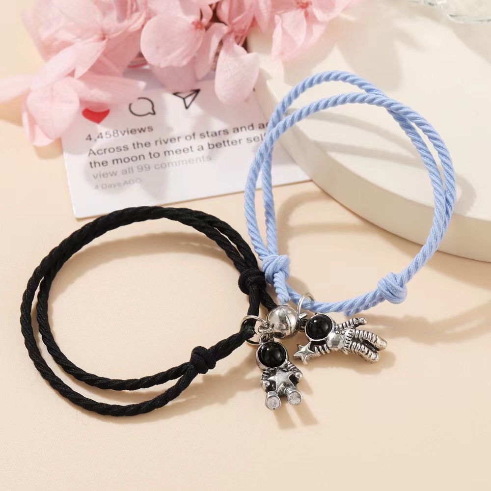 gelang couple astronot/gelang magnet couple/gelang magnet/gelang pasangan/gelang couple magnet/gelang spaceman