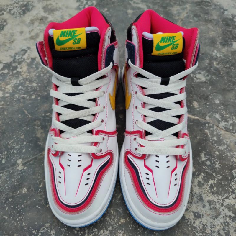 Nike Sb x Gundam