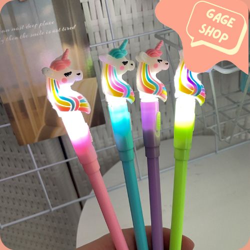 

PULPEN UNICORN DENGAN LED LAMPU BOLPEN PENA PEN TINTA HITAM UNTUK KEPERLUAN ANAK SEKOLAH FANCY LUCU ATK