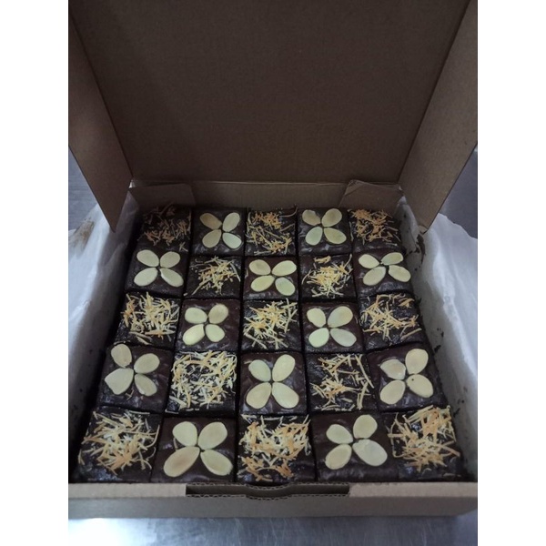 

Brownies Fudgy Shiny Bronis Premium