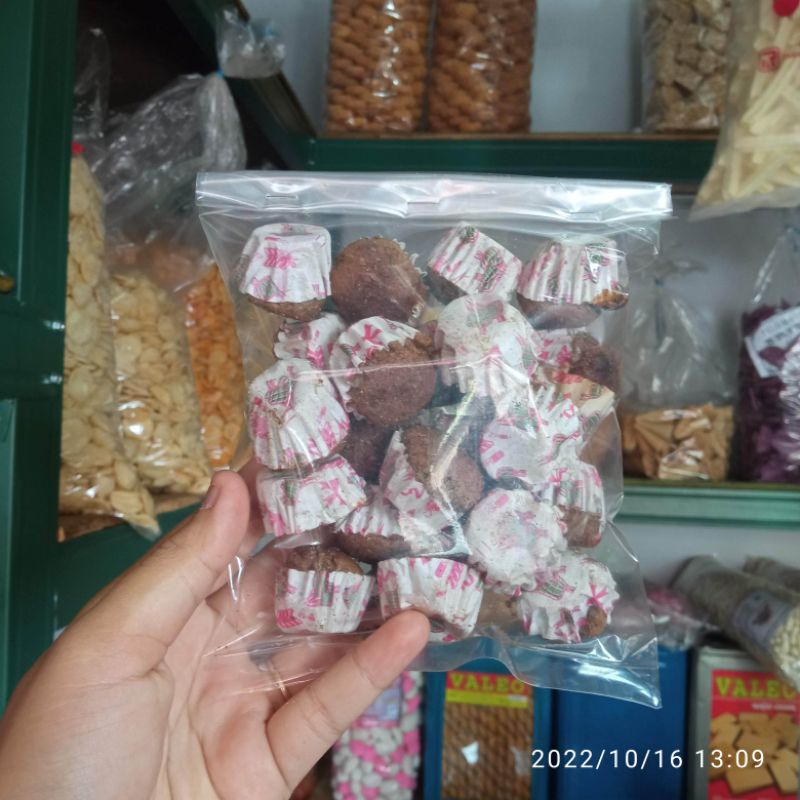 

serba serbi cemilan harga murah perbungkus