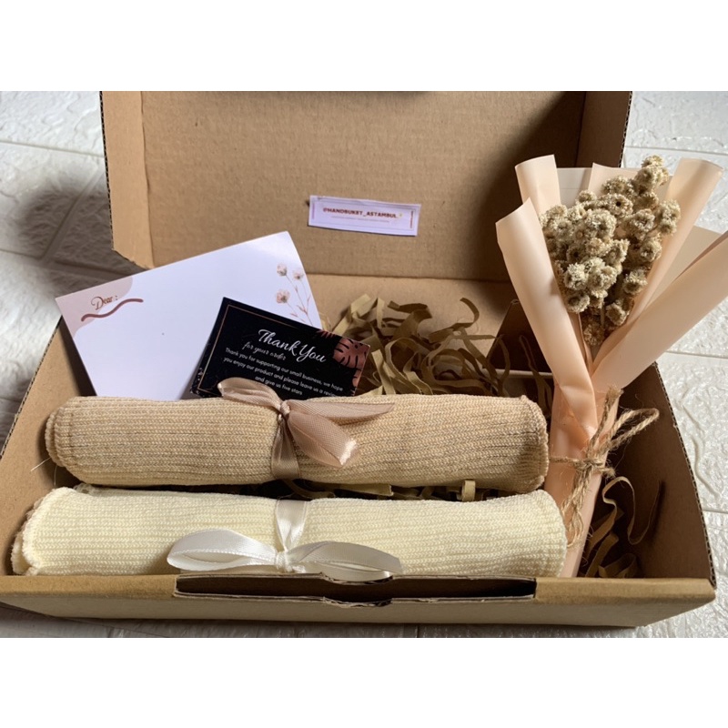 Hampers Inner Jilbab Murah | Gift Box by Hand Buket Astambul