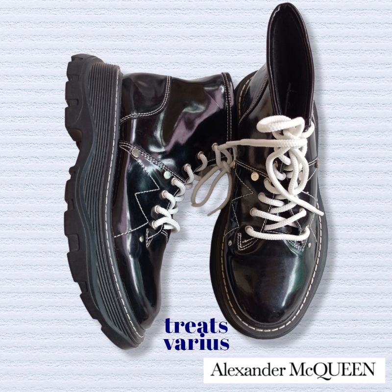 Alexander McQueen Tread Lace-up Boots
