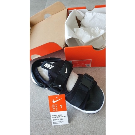 Nike canyon women sandal