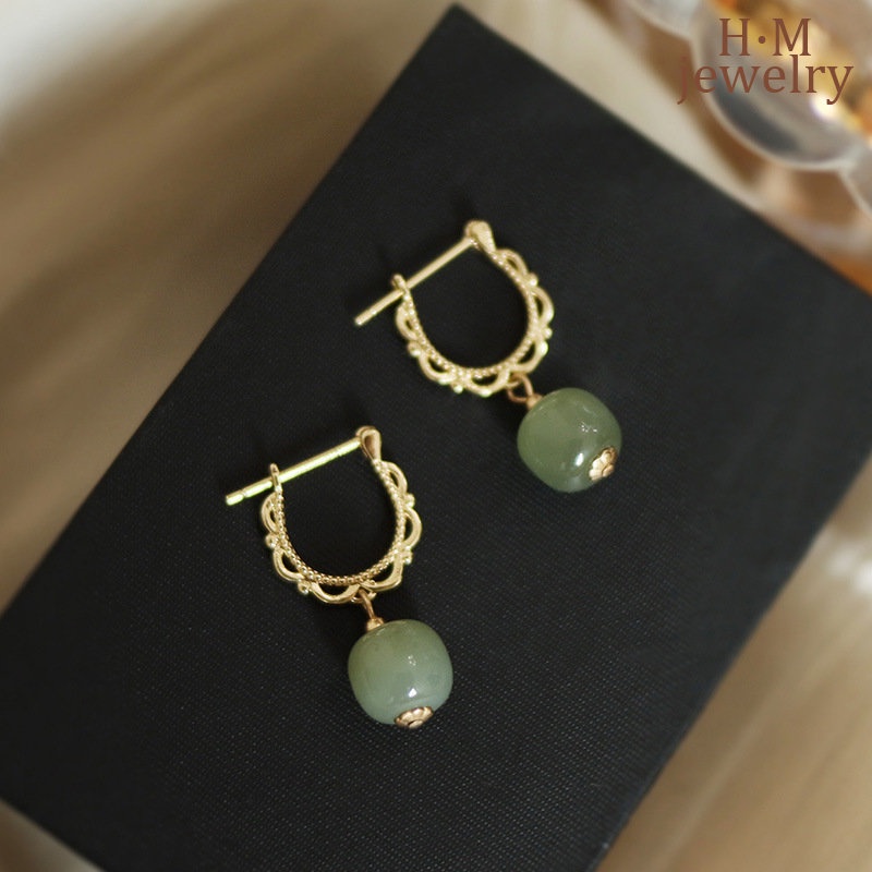 Anting Klip Desain Bunga Bahan Giok Hetian Gaya Retro