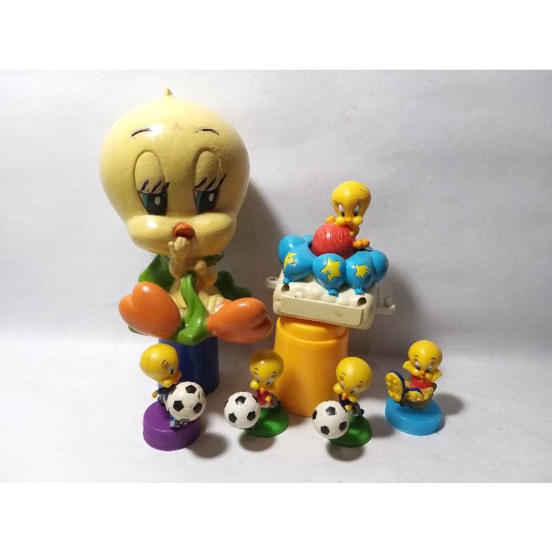 Tweety Twety Bird Soccer Figure Happy Meal Mcdonalds Mcd Mix Figure Figurine Rare Jadul Vintage Clas