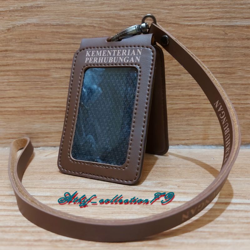

Tempat Id Card Kulit Kemenhub Lipat Holder Id Card Kemenhub RI Kulit Lipat