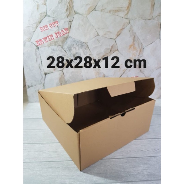 

Kardus Box uk. 28x28x12 cm Kotak Karton Die Cut