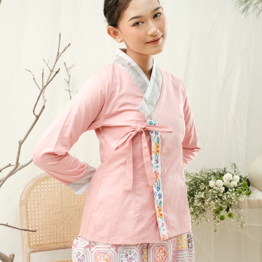 Blus Batik Hanbok Lengan Panjang Meradelima Katun Jepang Dusty Pink