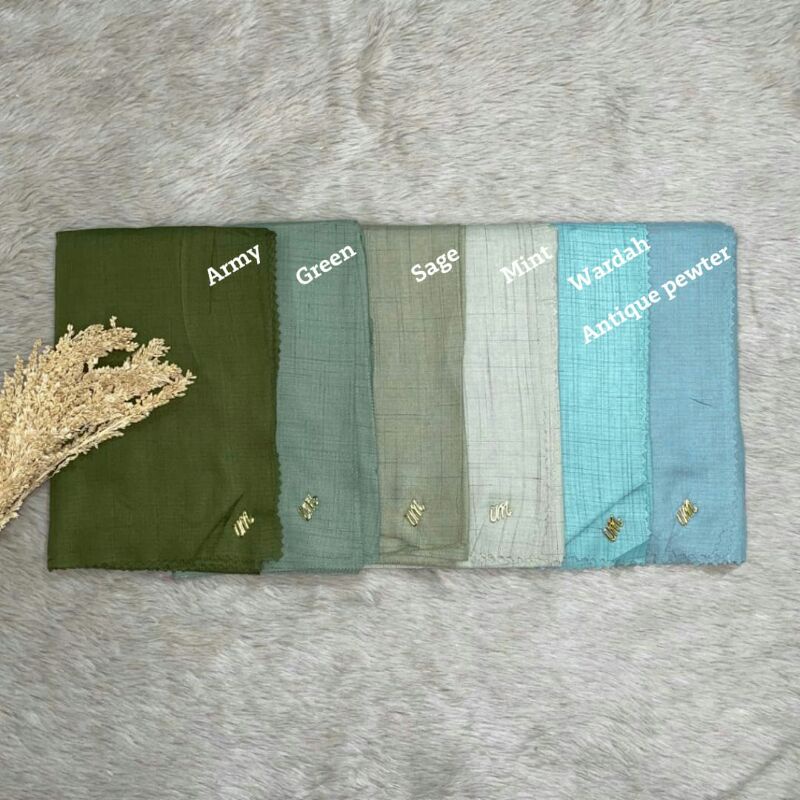 Umama Segiempat Voal Waffle Metal Logo LC