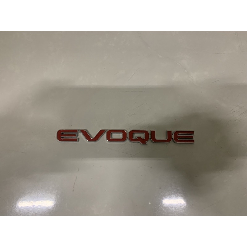 Emblem tulisan EVOQUE untuk bagasi VW Evoque
