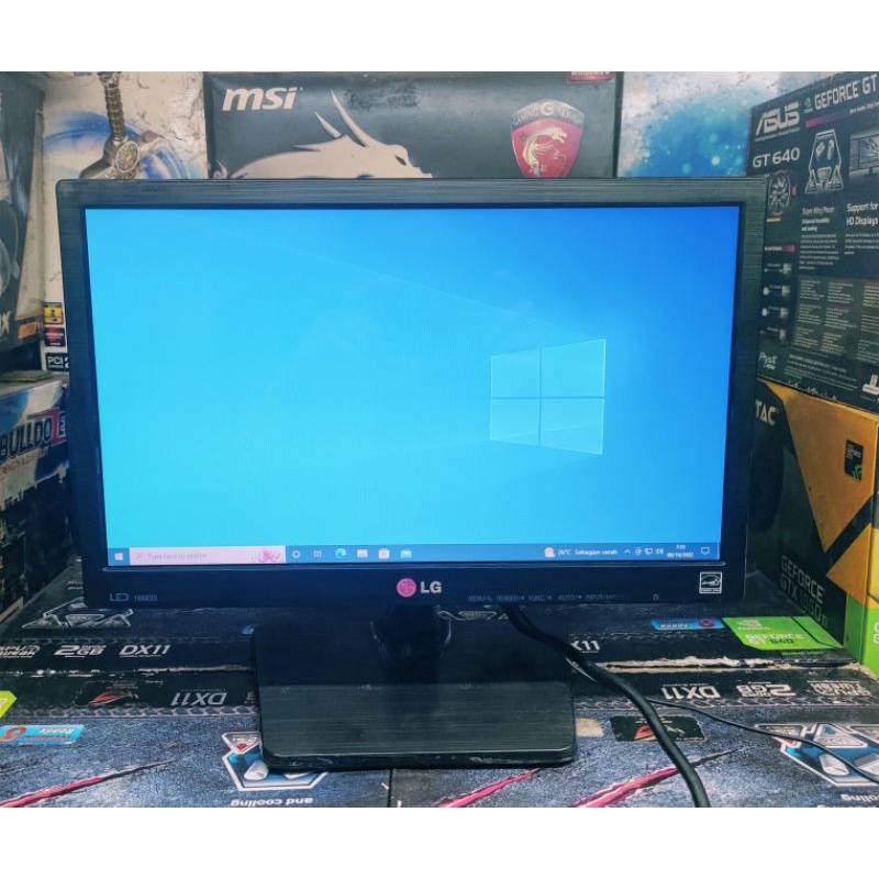 Monitor LED Komputer LG 16in WideScreen Normal