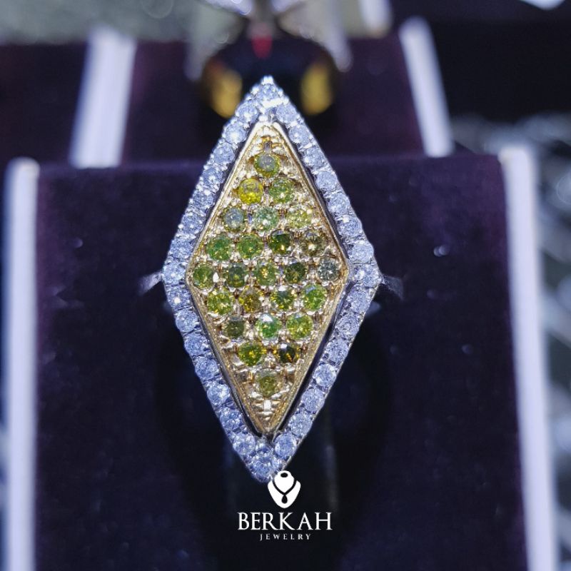 Cincin emas putih berlian fancy yellow dan berlian asli natural diamond