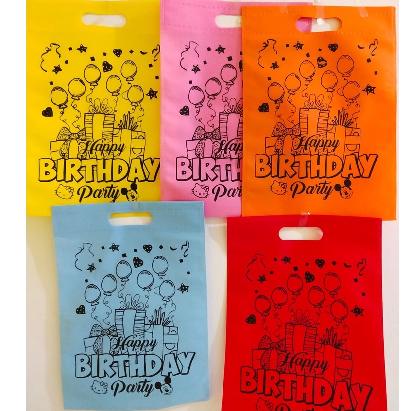 

Tas Spounbond Model Oval edisi Ulang Tahun uk 25x35 Tas Souvenir Ulang Tahun Anak HBD