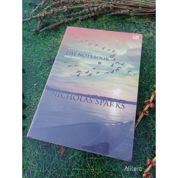 The Notebook - Nicholas Sparks - Preloved Novel
