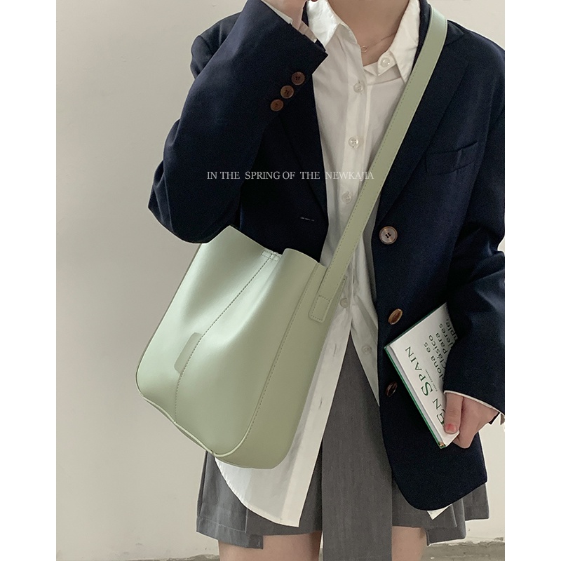 Suhao niche design messenger bag wanita 2022 baru trendi fashion bucket bag all-match tas kapasitas besar tas ketiak