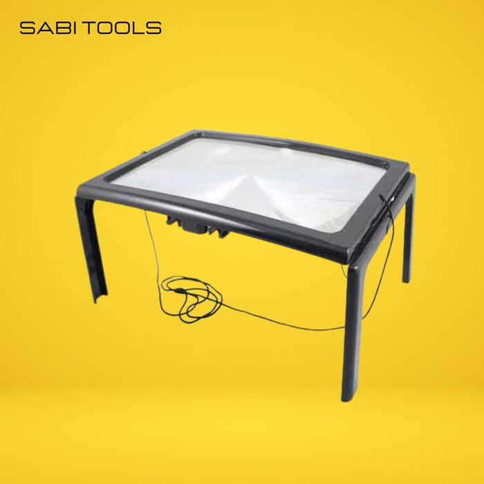 

Kaca Pembesar Baca dengan Lampu LED