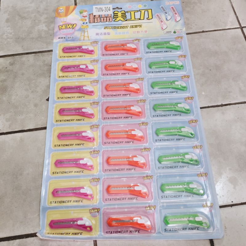 

Mainan pisau Cutter/ mainan kater motip isi 24pcs