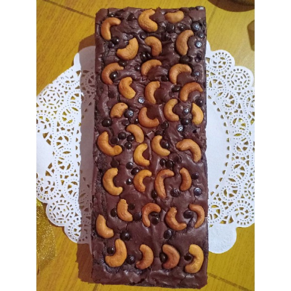 

Fudgy Brownies Size 26 x 10cm