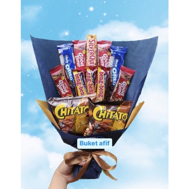 

(S) BUKET SNACK COKLAT SILVERQUEEN NAVY GOLD/Anniversary/bingkisan Snack Ulang Tahun/Ultah/Wisuda/buket snack/ buket wisuda/ hadiah pacar / hadiah ortu / birthday / hampers