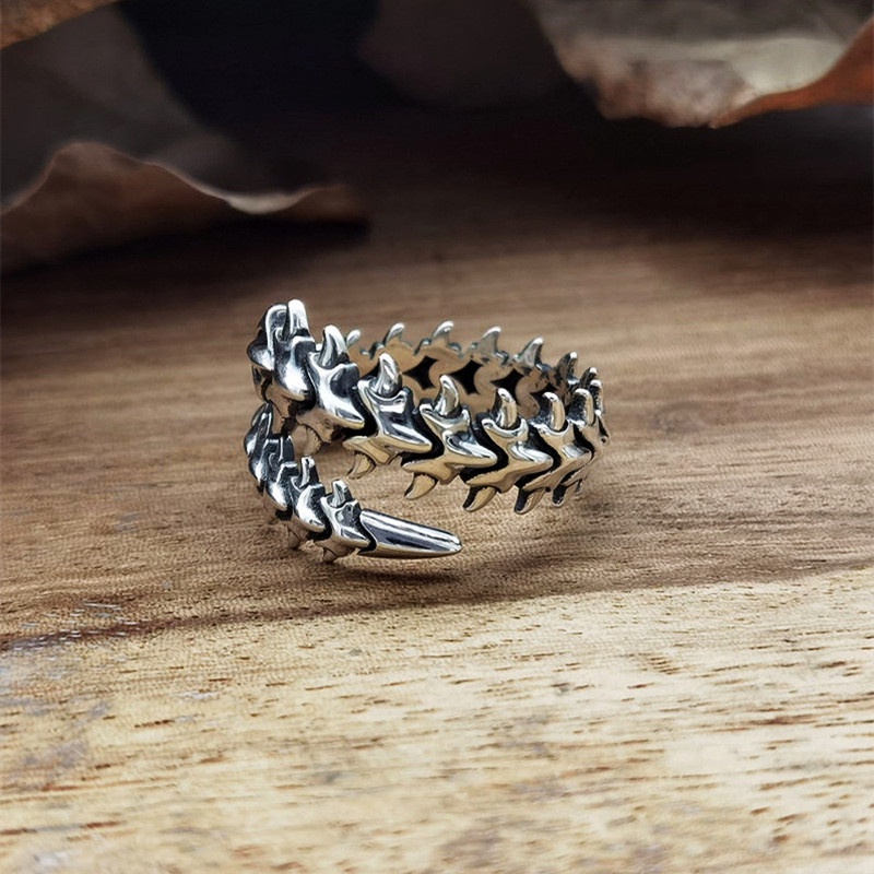 2022 Cincin Model Terbuka Bahan Metal Desain Kelabang Gaya Punkgothicvintage Untuk Priawanita