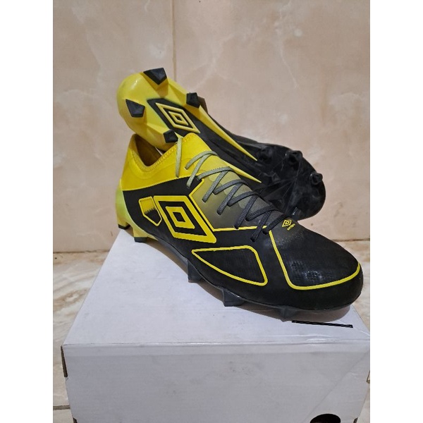 UMBRO VELOCITA PRO HG