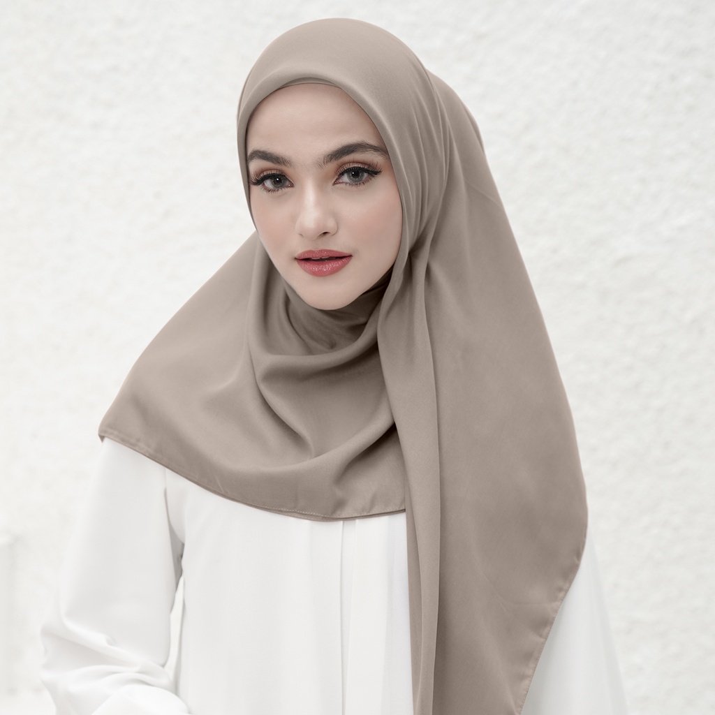 MANDJHA Essential Athmosphere 47 Scarf By IVAN GUNAWAN - Jilbab Hijab Segi Empat Polos ORIGINAL MAND