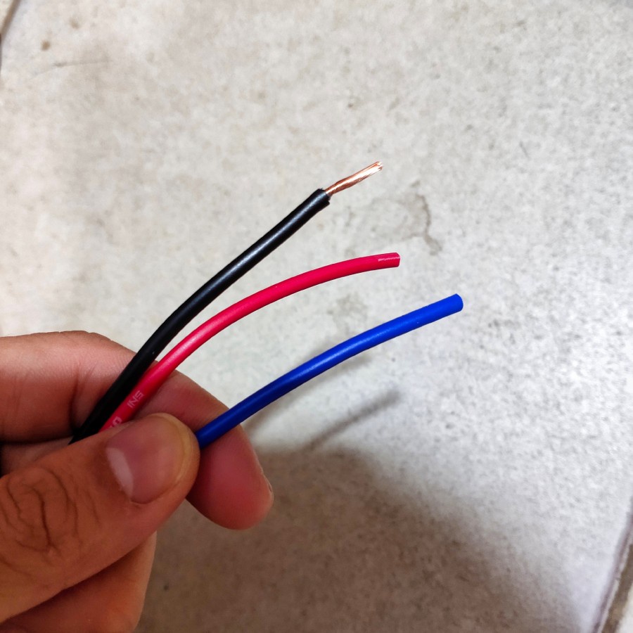 (Meteran) Kabel Listrik NYAF 1.5mm Serabut Extrana / Meter