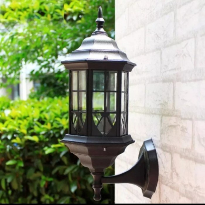 Lampu Dinding Tempel Waterproof Outdoor Hias Klasik Antik Teras Rumah
