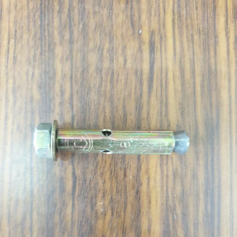 DYNABOLT BESI M8 x 40MM