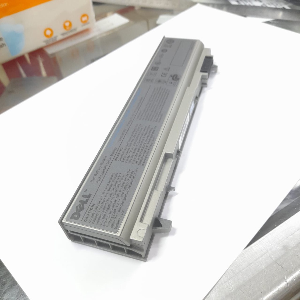 Baterai battery batre laptop  DE  Latitude E6400 E6410 E6500 E6510 E8400 M2400 M4400 M6400 PT434