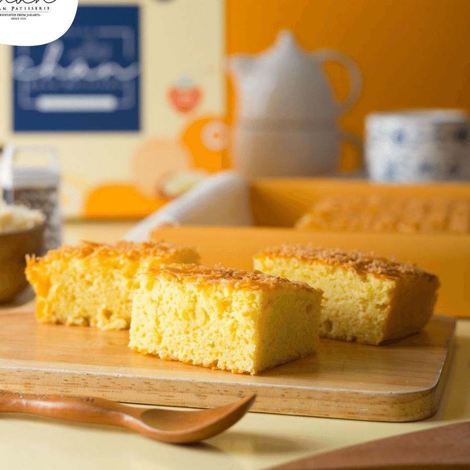 

Produk Terbaik--Bolu Tape Empuk Chan Patisserie