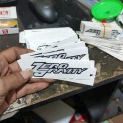 stiker ZERO GRAFITY stiker motor helm